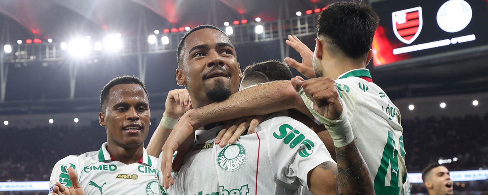 Palmeiras aproveita expulsão e vence Flamengo no Maracanã; liderança sobe para sete pontos - Imagem do artigo