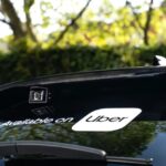 Uber abre lista de interesse para corridas com robotáxis da Wayve em Londres e acirra disputa com a Waymo