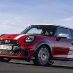 MINI lança 1965 Victory Edition no Brasil com produção limitada a 20 carros MINI lança 1965 Victory Edition no Brasil com produção limitada a 20 carros
