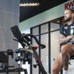 Exames indicam evolução de Neymar, mas CBF mantém cautela sobre retorno