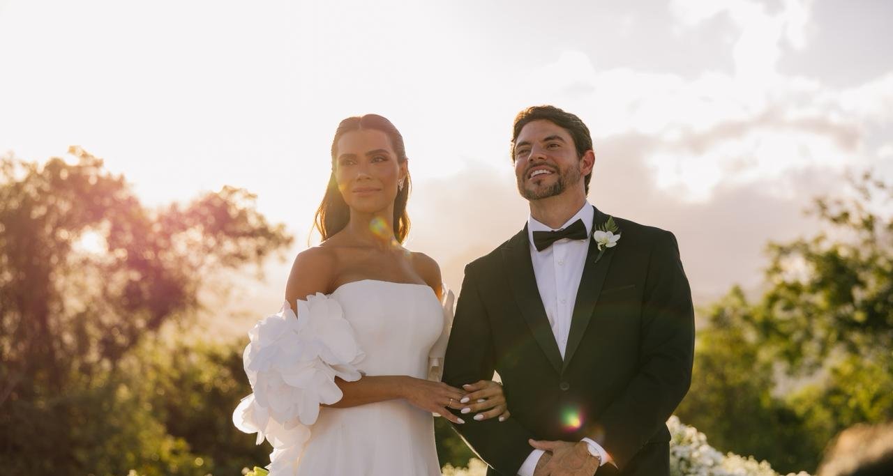 Cerimônia ao ar livre celebra união de Sarah Toledo e Mateus Starling em Guarapari - Imagem do artigo