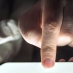 Algoritmos formam bolhas digitais que intensificam polarização na internet