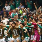 México estreia na Copa com vitória sobre a África do Sul e jogo marcado por três expulsões