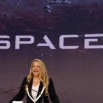 Gwynne Shotwell volta a sugerir fusão entre SpaceX e Tesla