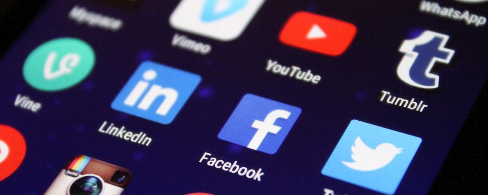 Prazo de 60 dias é fixado para big techs retirarem conteúdos ilegais da internet - Imagem do artigo