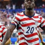 Balogun faz dois gols na estreia dos EUA na Copa e lembra cidadania obtida por acaso