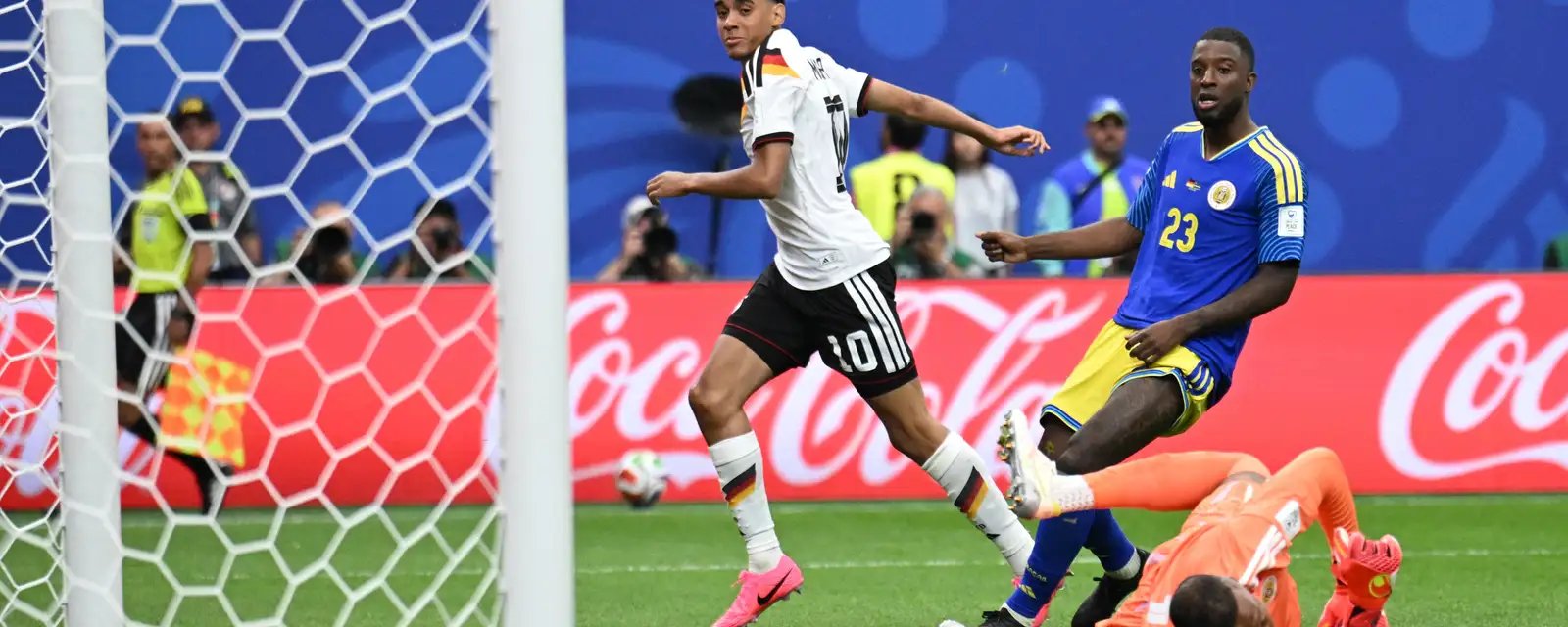 Alemanha faz 7 a 1 em Curaçao, que anota seu primeiro gol em Copas - Imagem do artigo