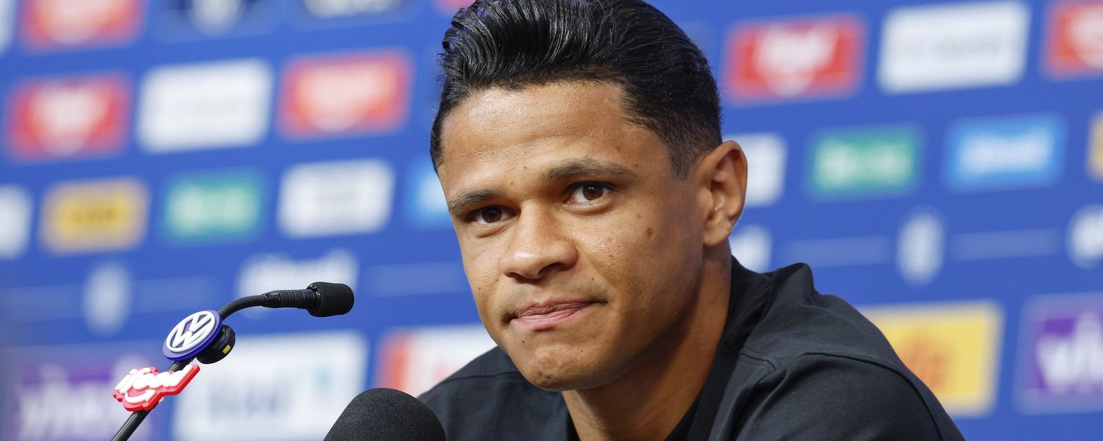Douglas Santos detalha função tática para liberar Vinícius Júnior na Seleção - Imagem do artigo