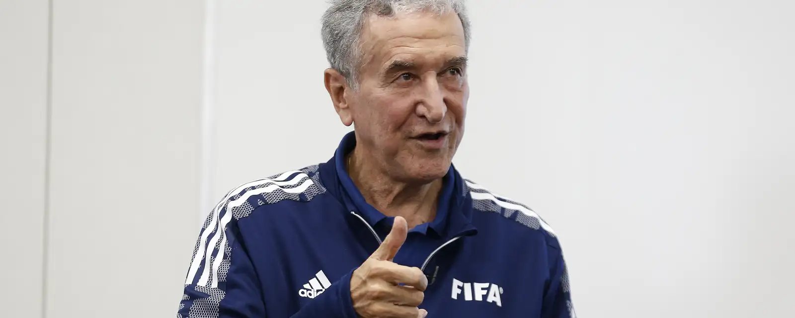 Carlos Alberto Parreira, técnico do tetra, é internado no Rio de Janeiro - Imagem do artigo