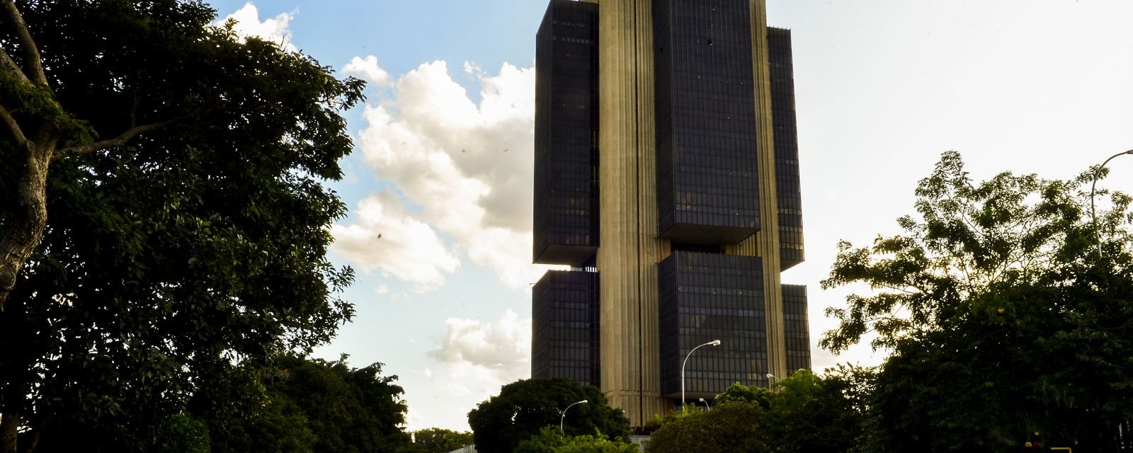 Banco Central corta Selic para 14,25% ao ano - Imagem do artigo