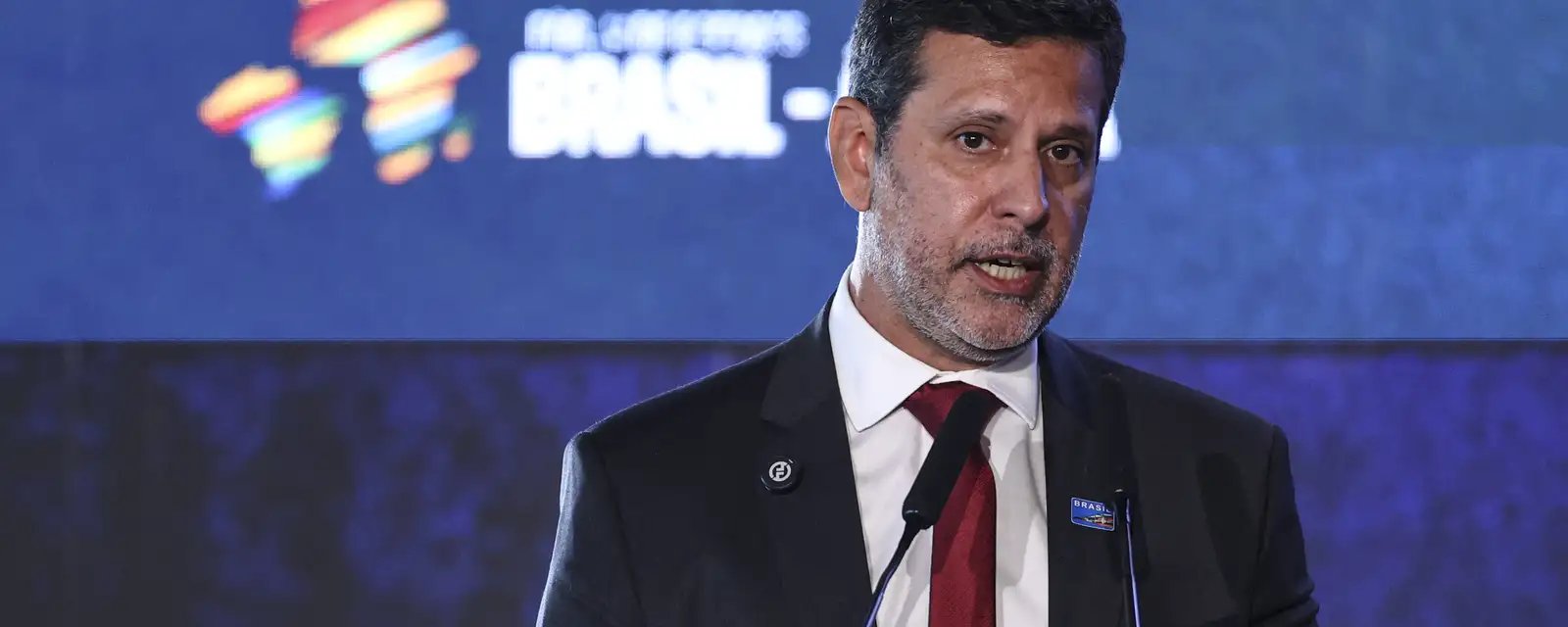 Ministro aponta queda do analfabetismo e diz que meta é erradicar o problema - Imagem do artigo