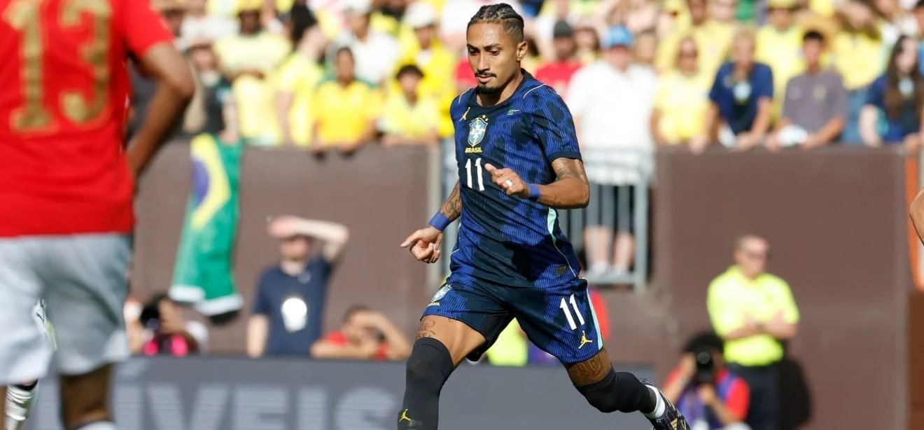 Raphinha sai machucado aos 39 minutos contra o Haiti e vira dúvida para o Brasil na Copa de 2026 - Imagem do artigo