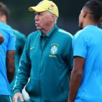 Seleção brasileira enfrenta atraso de 2h30 em voo para Miami antes de duelo com Escócia