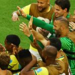 Brasil goleia Escócia, garante liderança do grupo e avança com show de Vinícius Júnior
