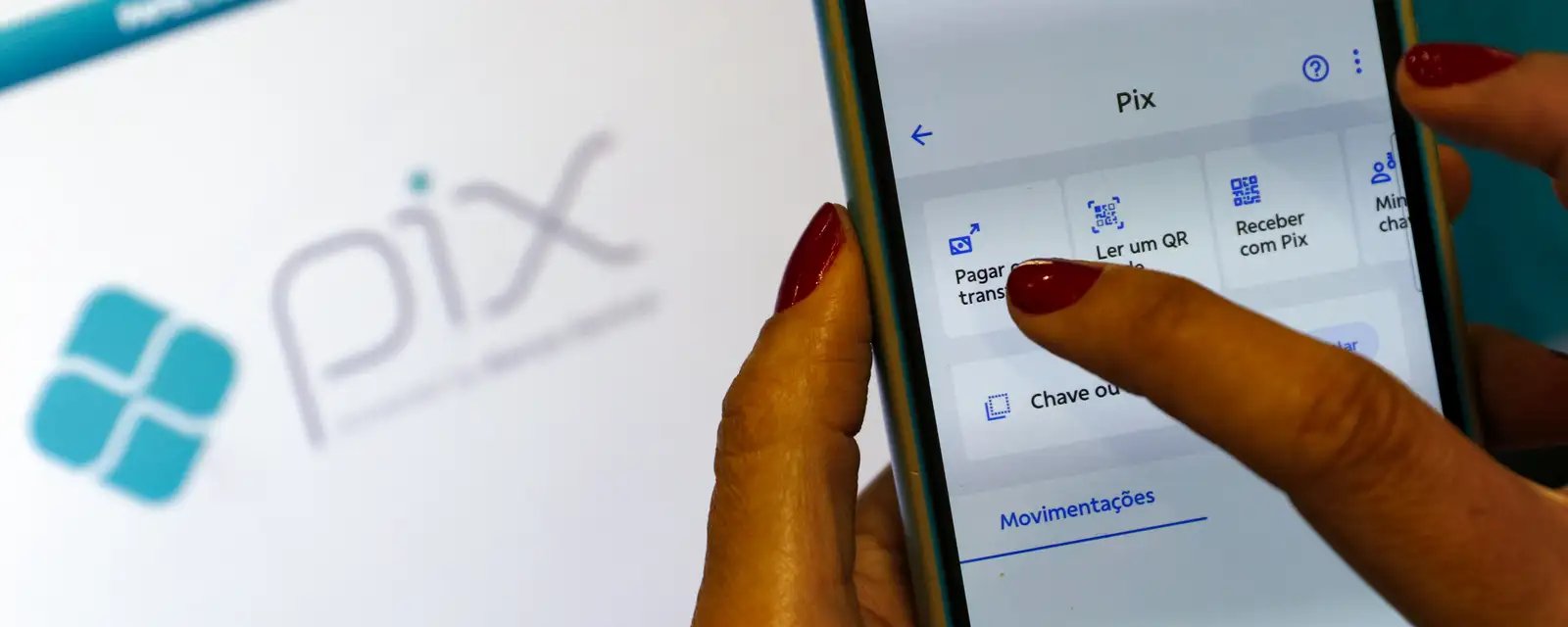 Celular concentra 80% das operações bancárias no Brasil - Imagem do artigo