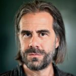 Ian Bogost lança “The Small Stuff” e defende resgate das experiências sensoriais na era da conveniência