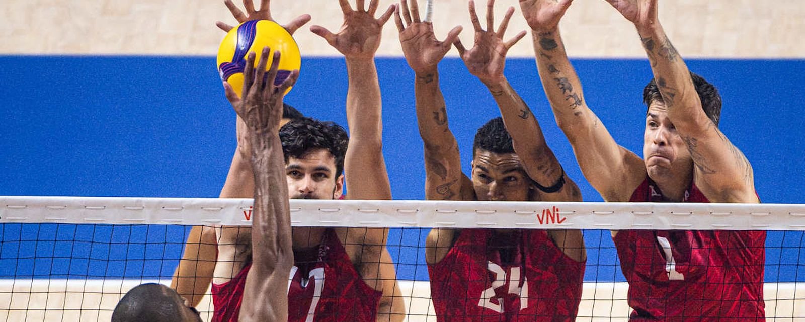 Brasil cai diante dos EUA e se afasta da classificação na Liga das Nações de Vôlei - Imagem do artigo
