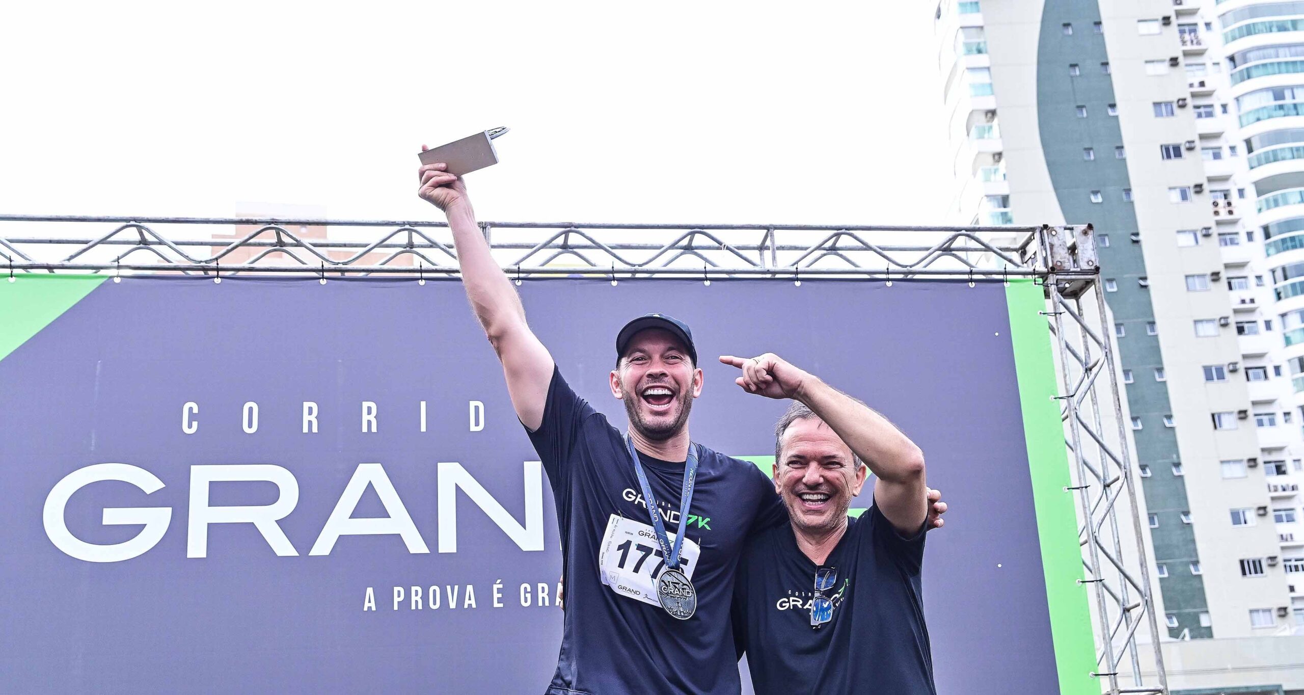 Corrida Grand 7K reúne 2,2 mil atletas e consagra Alequessandro Paula e Yries Pereira - Imagem do artigo