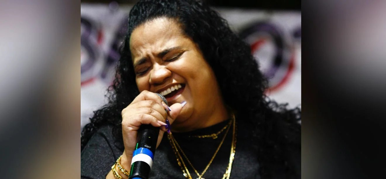 Cantora Débora Cruz, sobrinha de Arlindo Cruz, morre aos 45 anos no Rio - Imagem do artigo