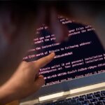 Empresas que pagam resgate a hackers costumam ser extorquidas novamente, diz estudo