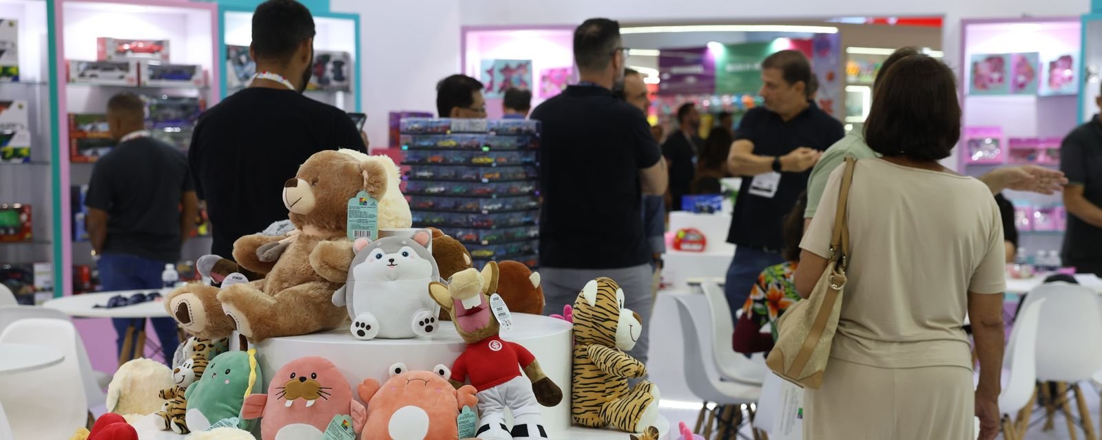Governo alerta para riscos de brinquedos com inteligência artificial - Imagem do artigo