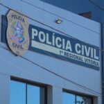 Motoboy é preso por cárcere privado após trancar esposa e filhas em Vitória Motoboy é preso por cárcere privado após trancar esposa e filhas em Vitória